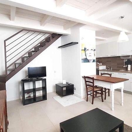 Urban Cottage - Casa Vacanze Bari Esterno foto